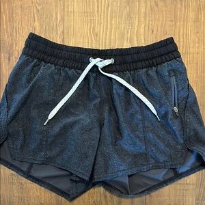 Vuori Women's navy Athletic Shorts/Running shorts